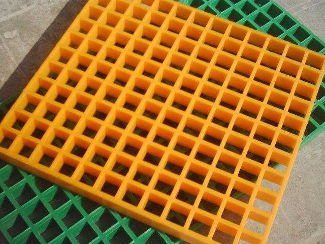 解说草莓AV在线免费模具的加工应用